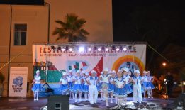 Фолклорен фестивал в Силви Марина Пескара Италия