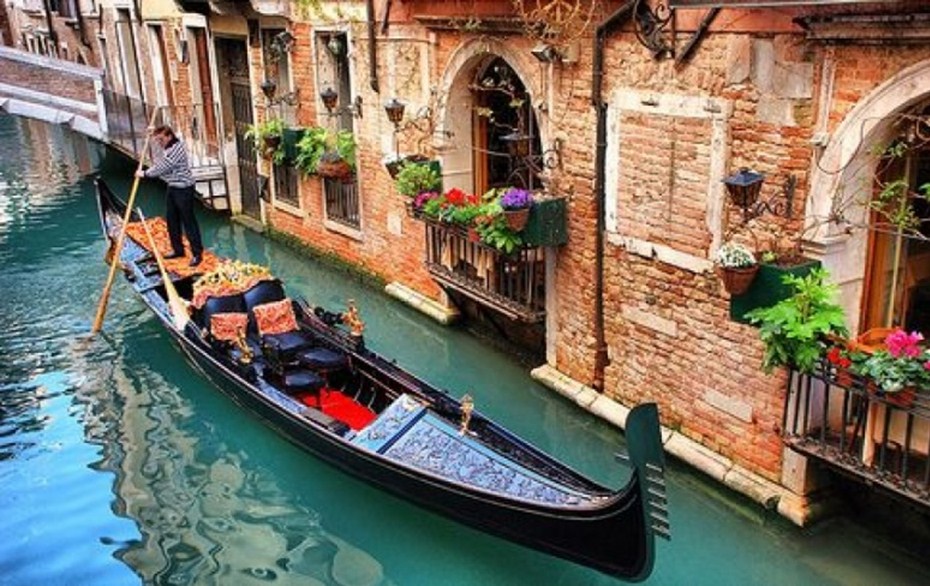 Festival de folklore "A dos pases de Venecia" 2023 - Italia - Pagina oficial