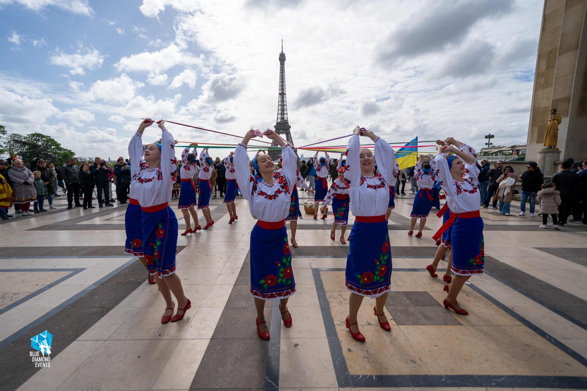 folklore festival paris